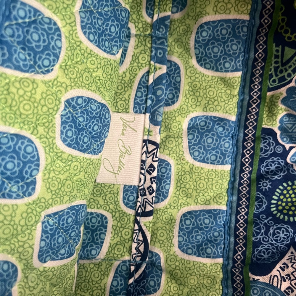 Vera Bradley tote bag Nwot - Picture 2 of 2